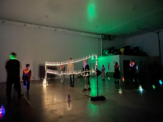 Volleyball net with lights